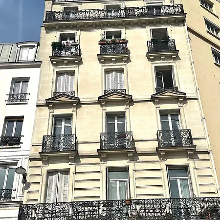 Homestay Rue La Fayette Paris